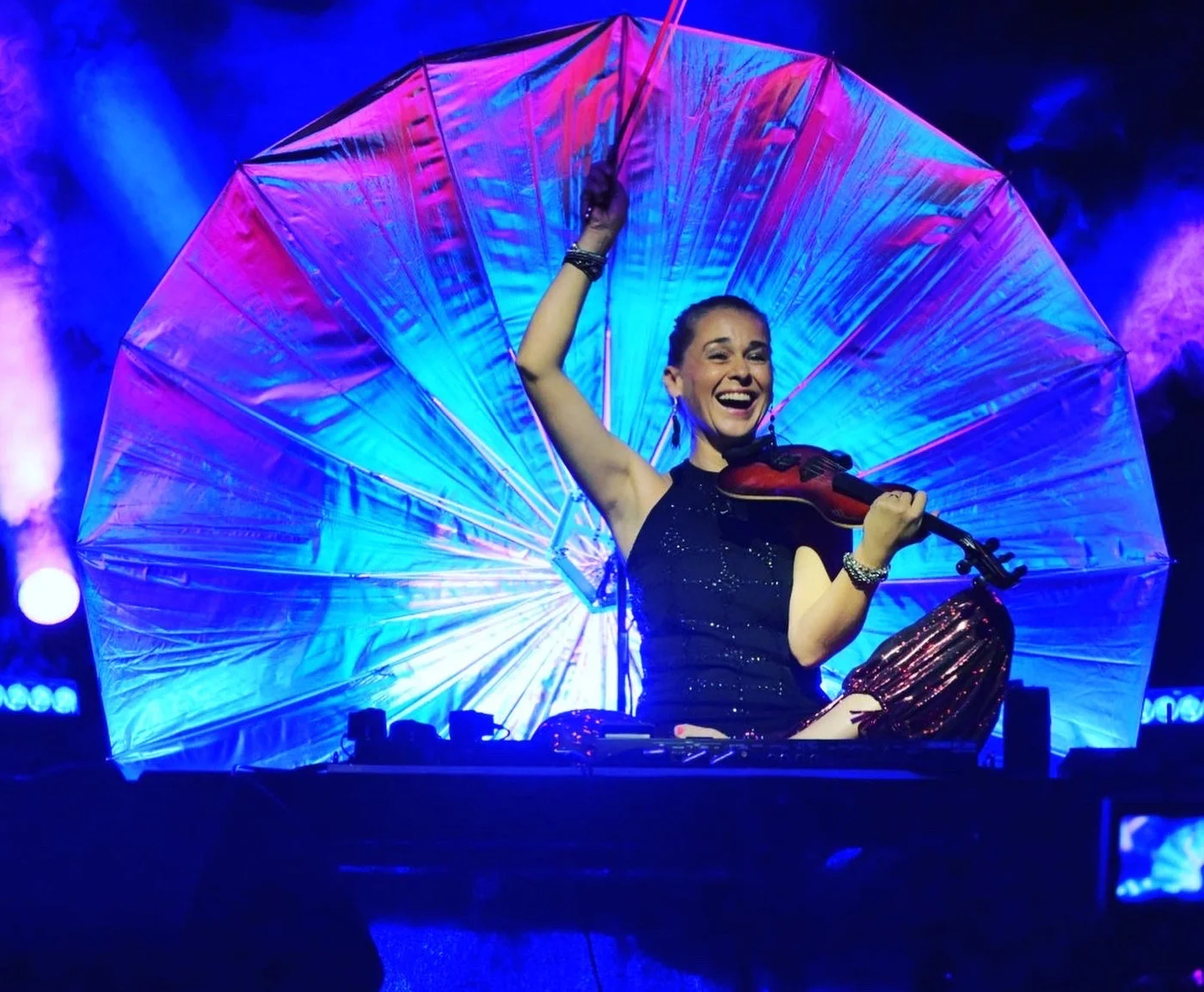 Nora Kudrjawizki · ONE VIOLIN ORCHESTRA live – Foto 12