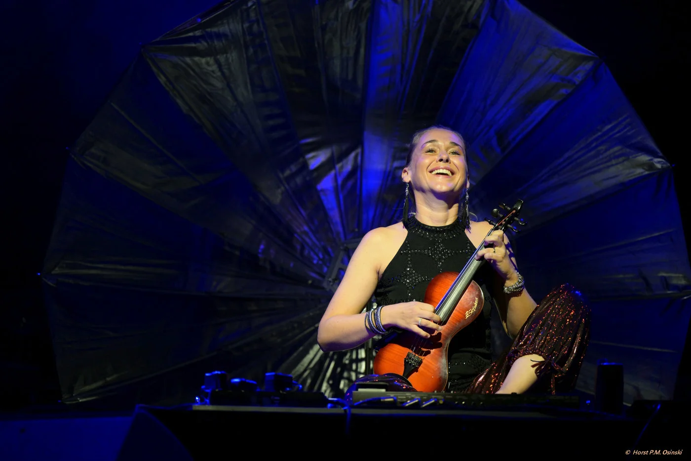 Nora Kudrjawizki · ONE VIOLIN ORCHESTRA live – Foto 13